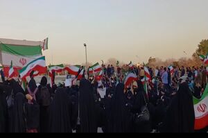 تجمع دانشجویان انقلابی مشهد؛ فریاد محکومیت علیه هتاکانِ دانشجو‌نما + فیلم