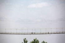 مرگ زن جوان در پل معلق مشگین شهر/علت هنوز نامشخص نیست