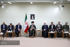 چرا آیت الله خامنه ای از مواضع اخیر روحانی صریحاً حمایت کردند؟