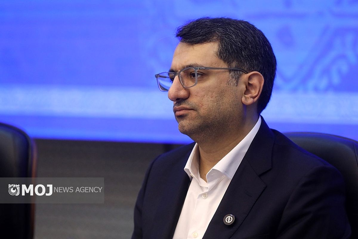 نشست وزیر اقتصاد با مناطق آزاد در کیش