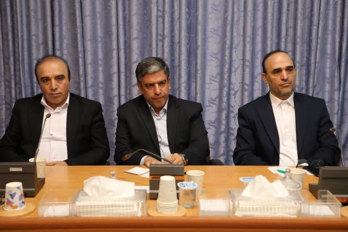 استاندار اردبیل. 