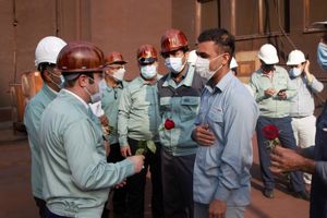 معیشت کارکنان از مهم ترین اولویت های شرکت فولاد هرمزگان