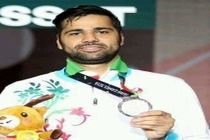 شمشیر باز گیلانی در مسابقات آسیایی جاکارتا نقره گرفت