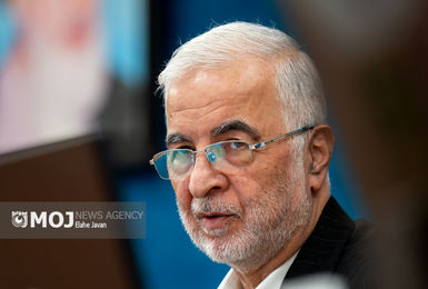 وزیر کشور با سفیر امارات در تهران دیدار کرد