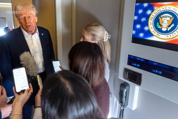 شکایت ترامپ از نیویورک تایمز به علت نظرسنجی‌های کاهش محبوبیت!