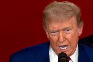 رئیس جمهور آمریکا و بازی وحشت در غرب آسیا