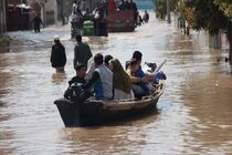 Flash floods hit southeast Iran
