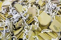 سیستم معیوب توزیع ماسک در قم