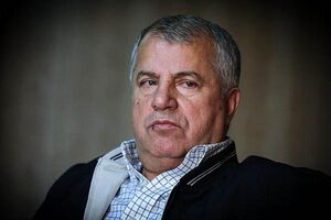 علی پروین در بیمارستان‌ بستری شد