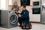 انتخاب بهترین نمایندگی تعمیرات لوازم خانگی در محل؛ چه معیارهایی مهم است؟