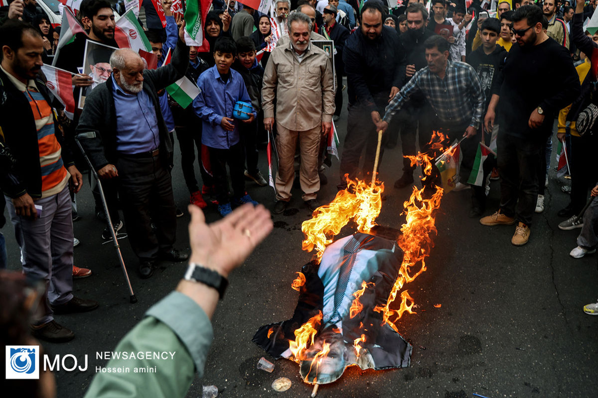 در حاشیه راهپیمایی ۱۳ آبان در تهران