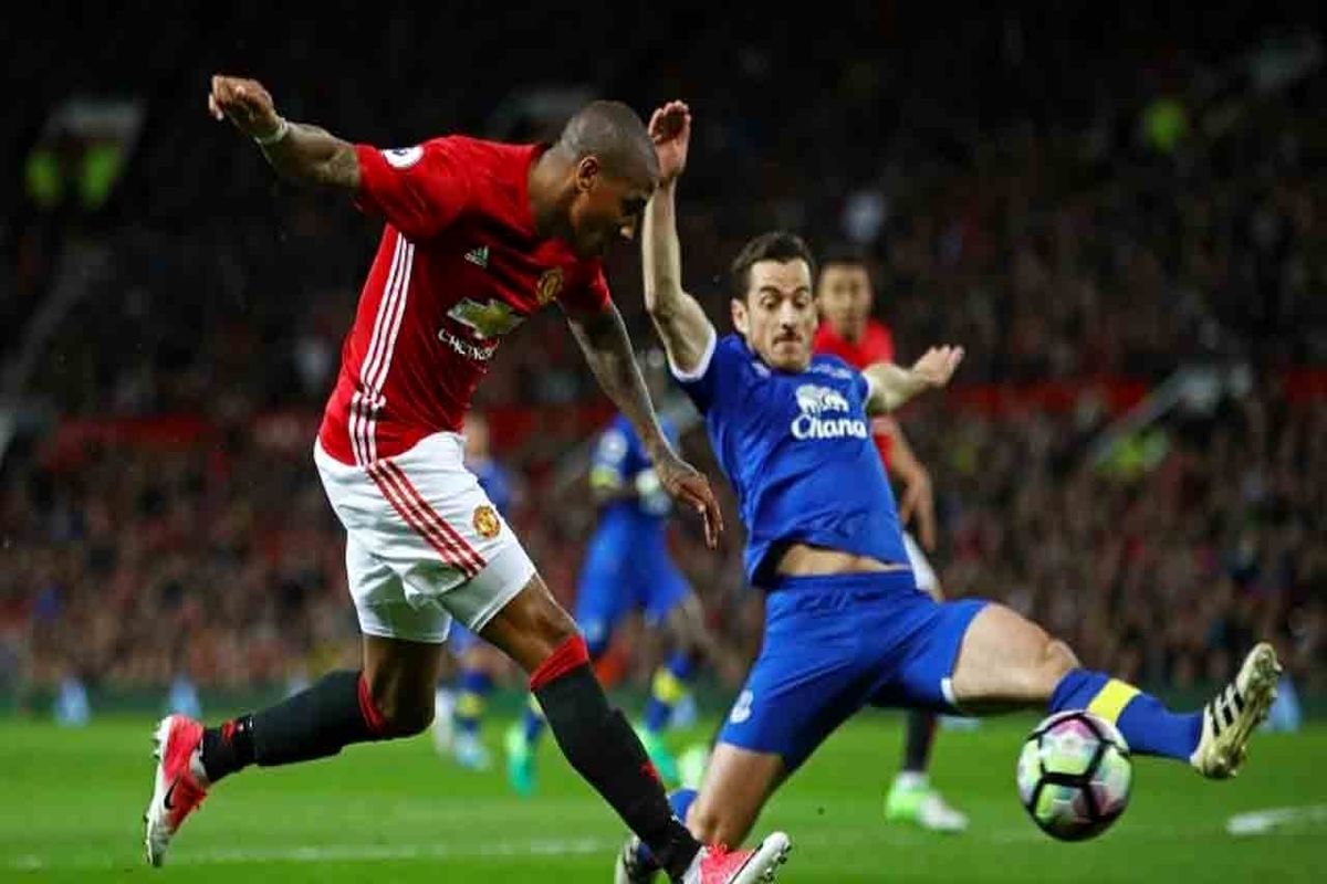 بازی منچستریونایتد و اورتون