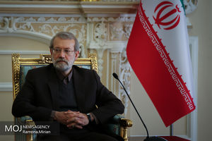 لاریجانی جان باختن شهادت‌گونه دریانوردان نفتکش ایرانی را تسلیت گفت