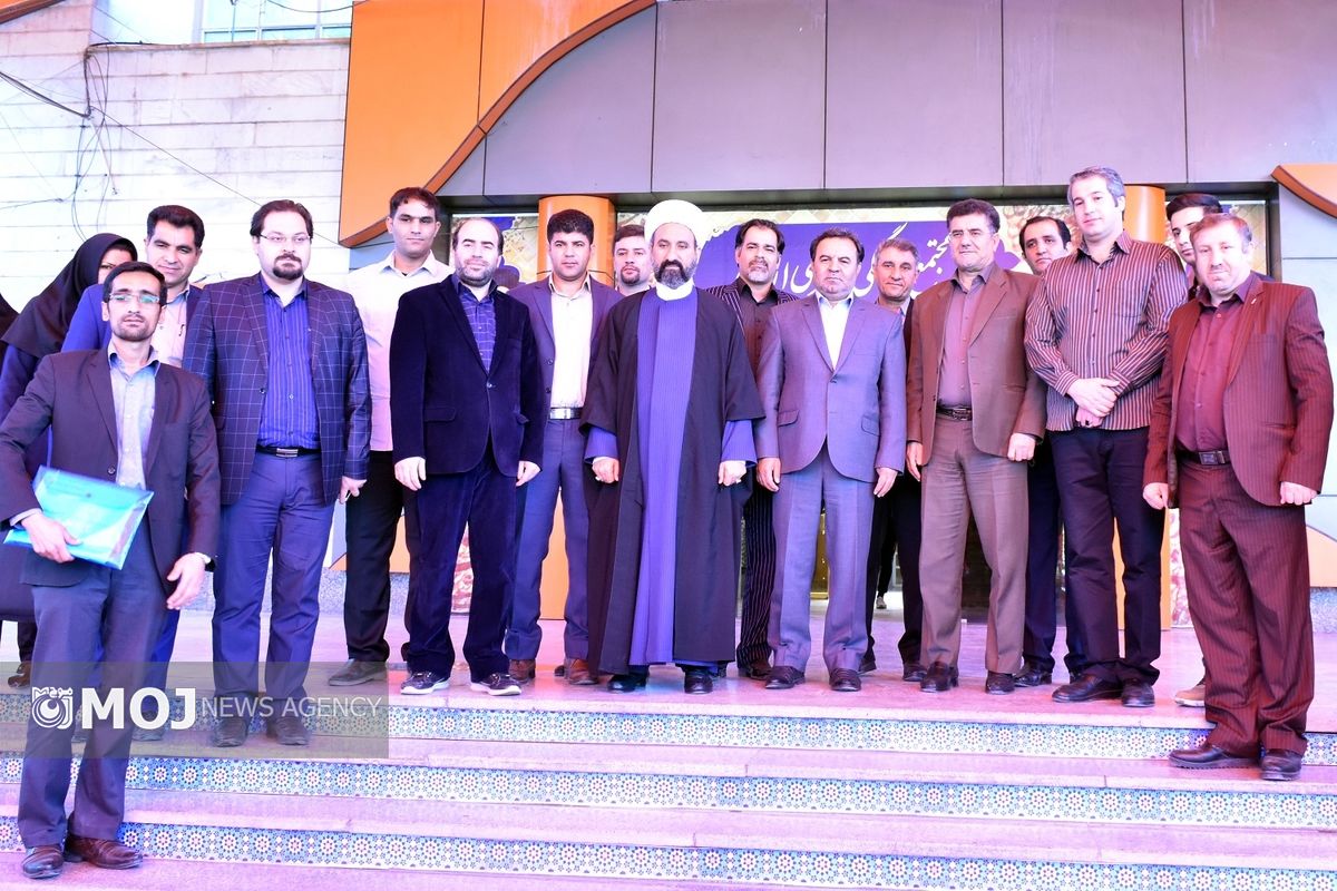 بازدید استاندار لرستان از خانه مطبوعات لرستان