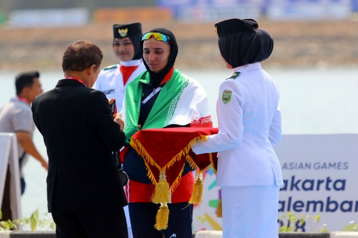  بانوی قایقران گیلانی در بازی های آسیایی مدال نقره کسب کرد