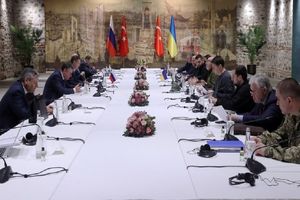 روسیه و اوکراین در ترکیه برای گفت وگو درباره امنیت دریای سیاه دیدار کردند