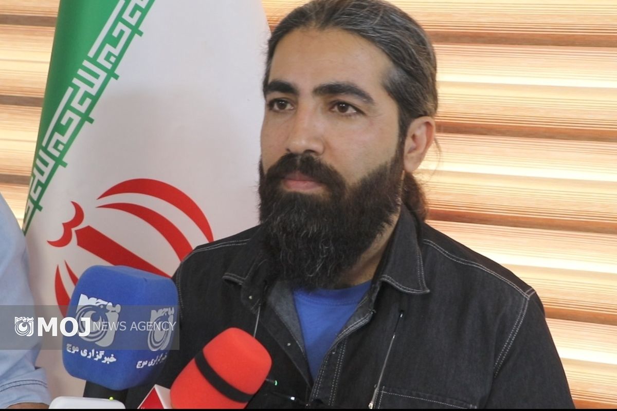 عباس نجاری دبیر جشنواره تئاتر کیش