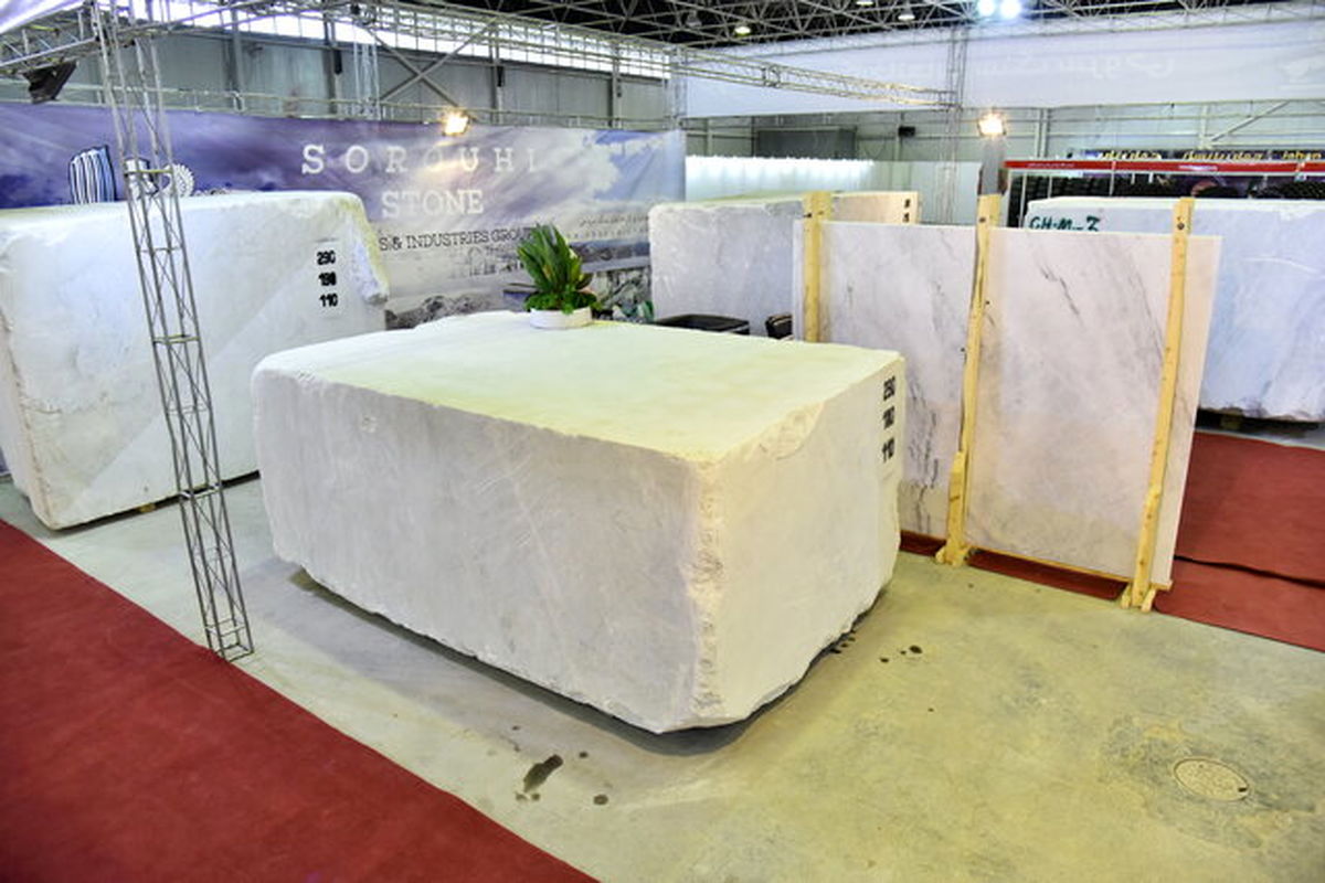 نمایشگاه-سنگ-در-اصفهان