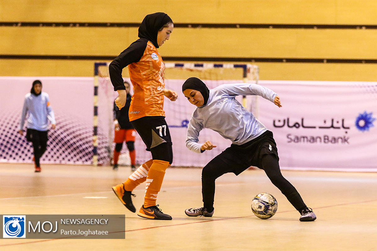 دیدار تیم های فوتسال بانوان سایپا و پارس آرا شیراز
