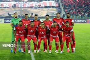 پرسپولیس در دیدار برابر النصر با یک مهاجم بازی می کند!