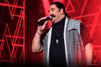 خاطره بازی ماه رمضان/ وقتی که «بهنام بانی» برای «ماه عسل» خواند + لینک 