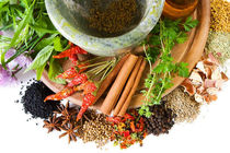 اجرای شیوه‌نامه‌های طب سنتی در مقابله با کرونا در مراکز درمانی