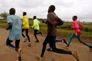 پناهجویان زیر پرچم پارالمپیک به میدان می روند