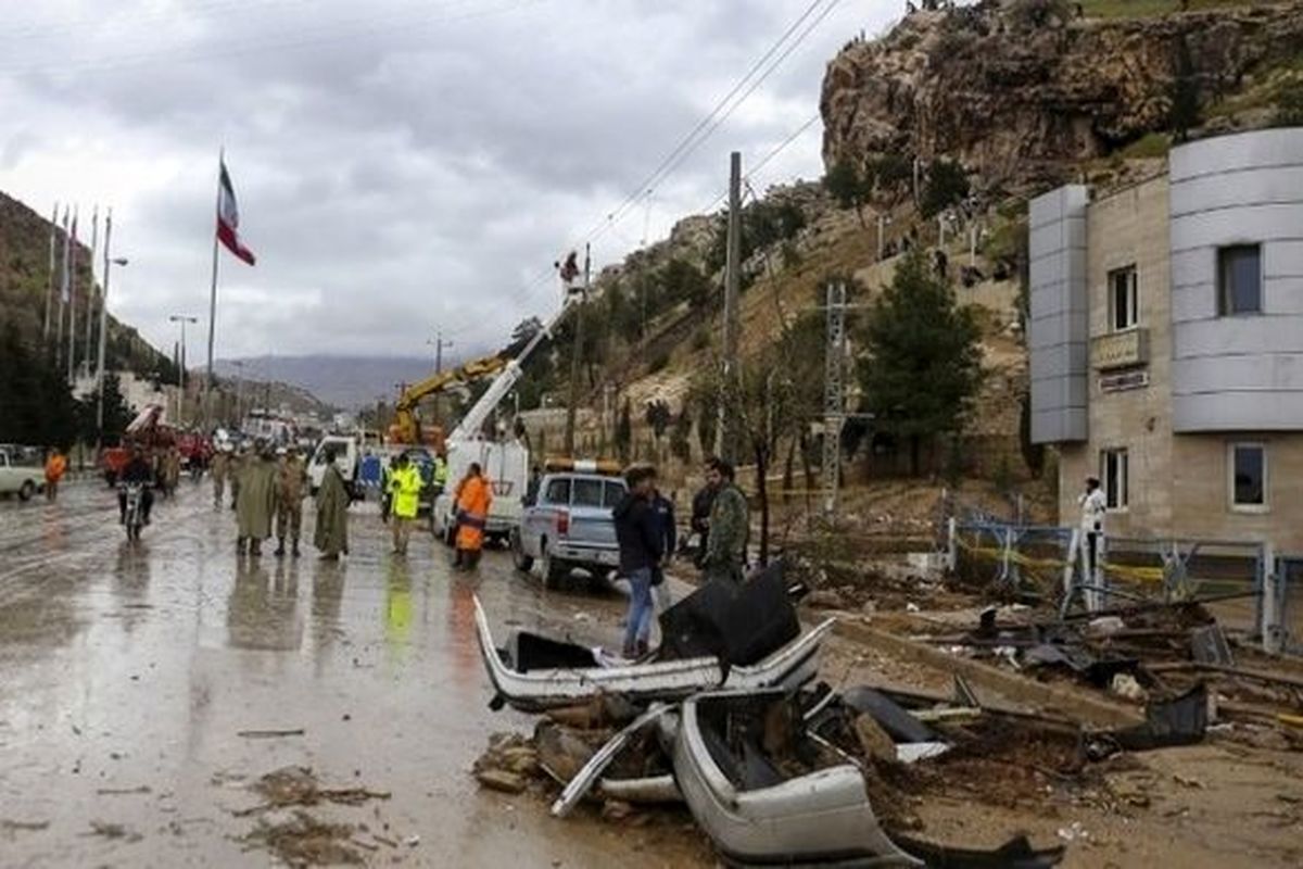 اعزام نمایندگان بیمه مرکزی به مناطق سیل زده