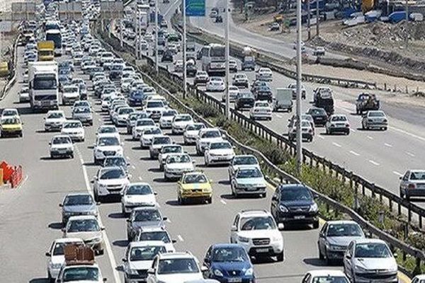 تردد در محورهای منتهی به مرزهای اربعین روان است