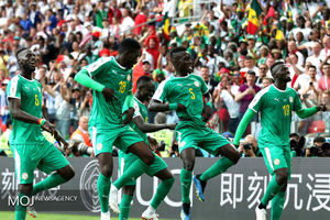 جام جهانی فوتبال - دیدار تیم های لهستان و سنگال