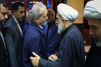 حضور پزشکیان در مراسم ترحیم حاج محمد قمی