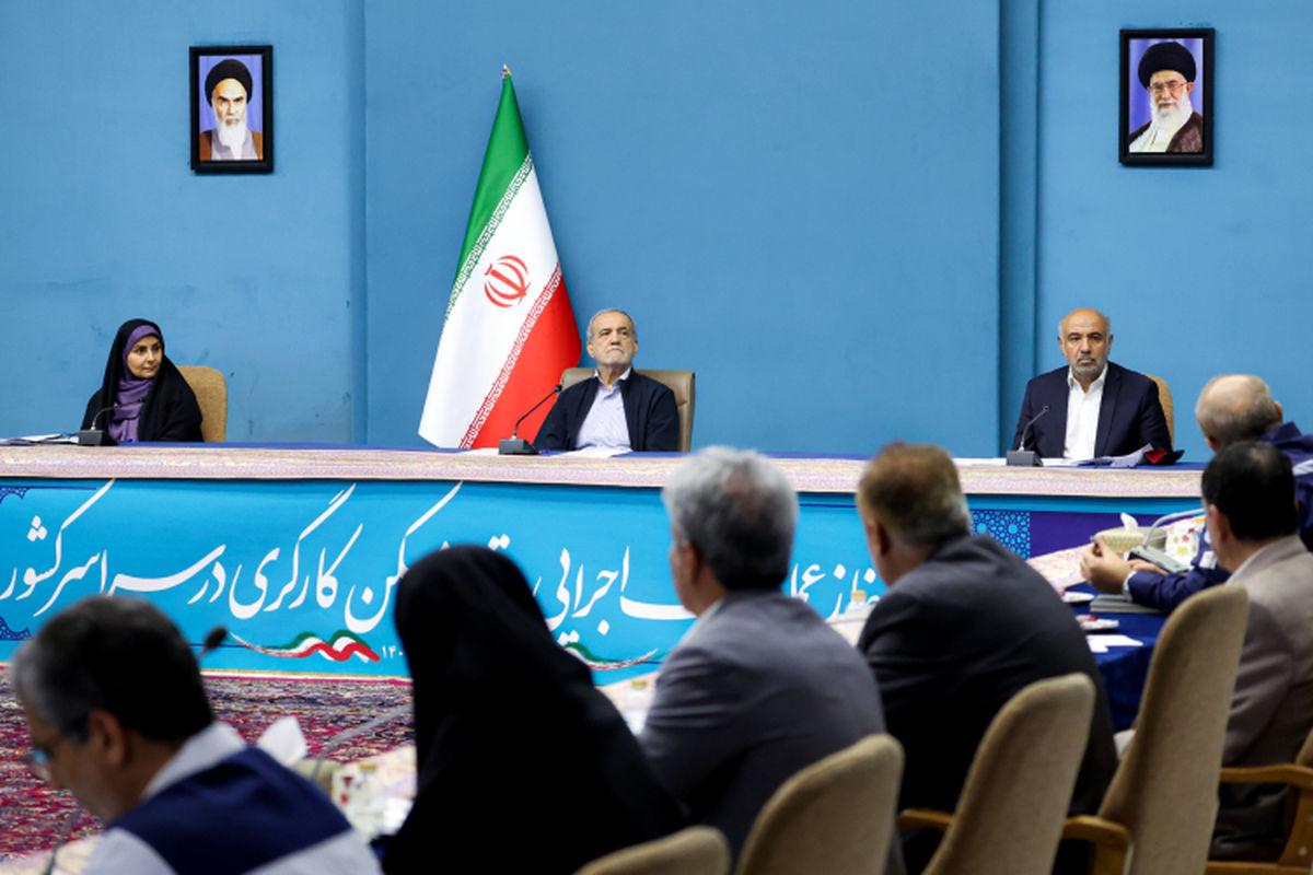 پزشکیان در آیین آغاز ساخت 94 هزار واحد مسکن کارگری