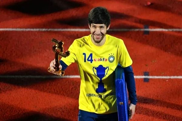 دلال علیجانوف به هر قیمتی قصد انتقال وی به پرسپولیس را دارد