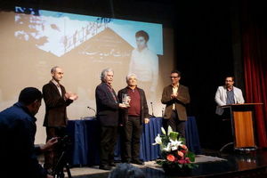 تجلیل از عباس نباتی پیشکسوت و هنرمند دوبله 