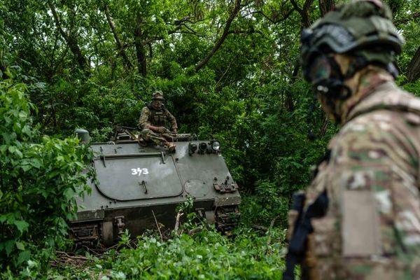 انگلیس برای استقرار نظامی در خاک اوکراین تدارکات می کند