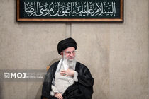 پرچم رهبر شهید هرگز بر زمین نخواهد ماند