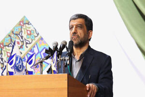 دولت نهایت بی‌مسئولیتی را نسبت به پیام‌رسان داخلی انجام داد/ رسانه‌ها نباید کار کارمندی کنند