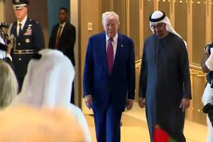 رئیس‌جمهور آمریکا رئیس کشور امارات را به کاخ سفید دعوت کرد