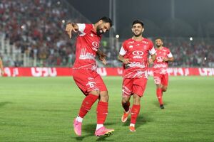 کنعانی در  پرسپولیس ماندنی است