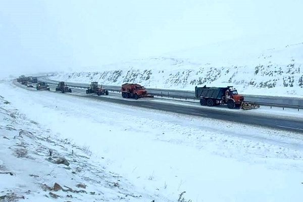 برف و باران 14 استان کشور را فرا می‌گیرد/ استقرار راهداران در محورهای برف‌گیر