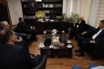 عارف با معاونان اول دولت‌های گذشته به مناسبت هفته دولت دیدار کرد
