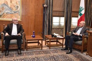 سفیر ایران با رئیس پارلمان لبنان درباره مسائل منطقه رایزنی کرد