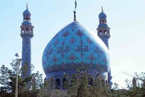 آستان امامزاده سید علی(ع) شب اربعین حسینی میزبان عزادارن بود