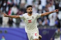 گل سوم ایران به قطر توسط محبی + فیلم