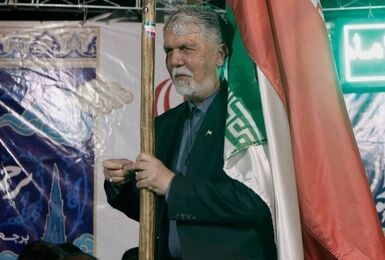 جنگ دیپلماسی هم‌سنگ میدان نبرد است