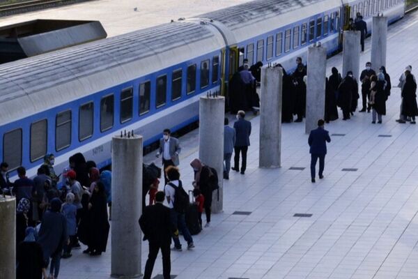 ظرفیت قطارهای داخلی و بین‌المللی در آستانه عزای حسینی افزایش یافت