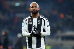 داگلاس لوئیز، ستاره برزیلی یوونتوس، به ناتینگهام فارست پیوست