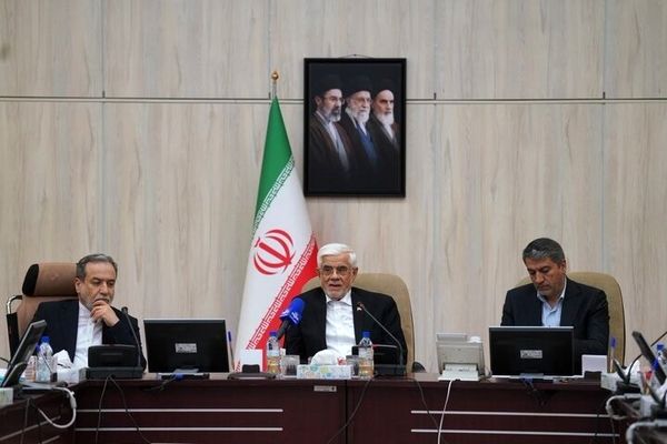تشکیل ستاد تشییع امام شهید به ریاست عارف 