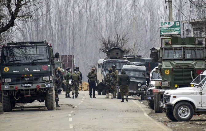 Pakistan detains 6 for fund raising of militant groups