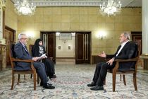 سعی می کنیم با مردم صادق باشیم/نمی خواهم گذشته را نقد کنم